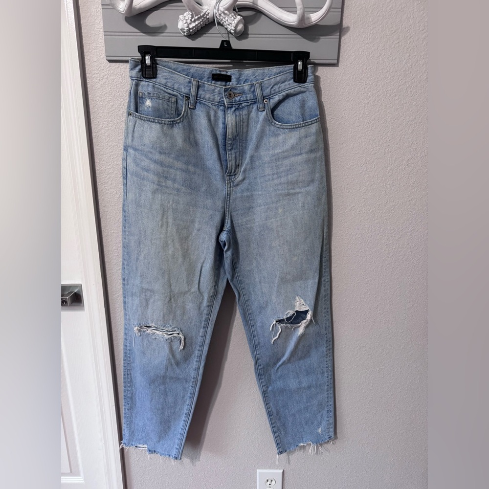 Uniqlo Light Blue Distressed Women's high waisted Jeans